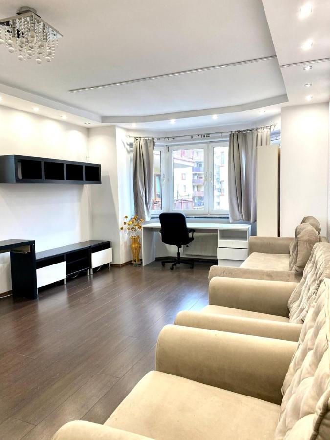 Bezagenta 2 Bedroom With Balcony Fast Wifi/Free Underground Parking Warsawa Bagian luar foto