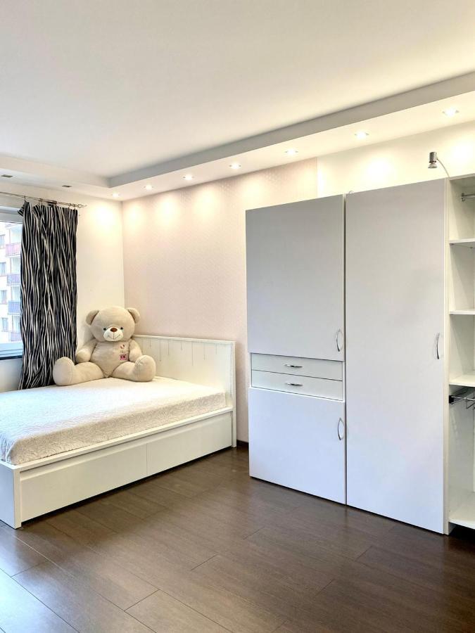 Bezagenta 2 Bedroom With Balcony Fast Wifi/Free Underground Parking Warsawa Bagian luar foto