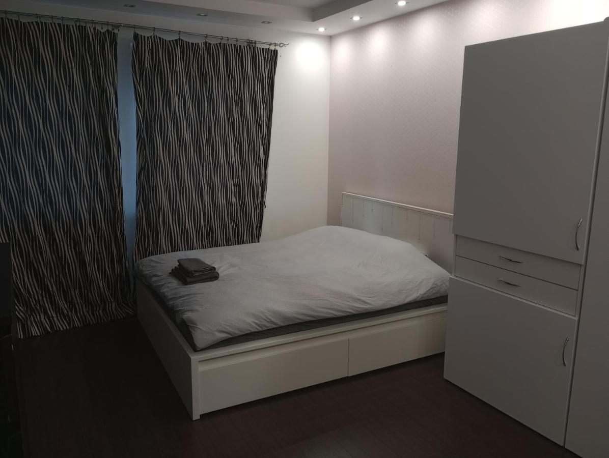 Bezagenta 2 Bedroom With Balcony Fast Wifi/Free Underground Parking Warsawa Bagian luar foto